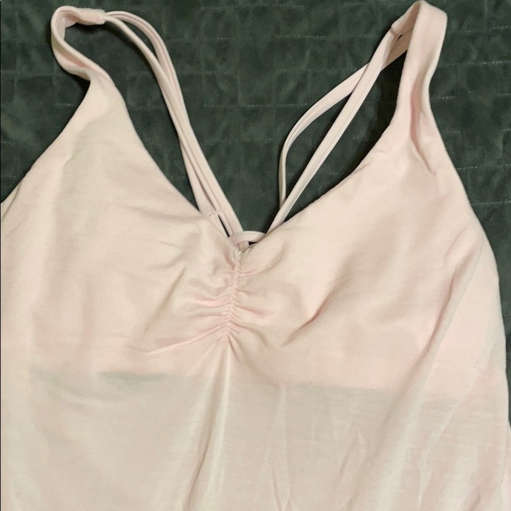 Lululemon workout top
